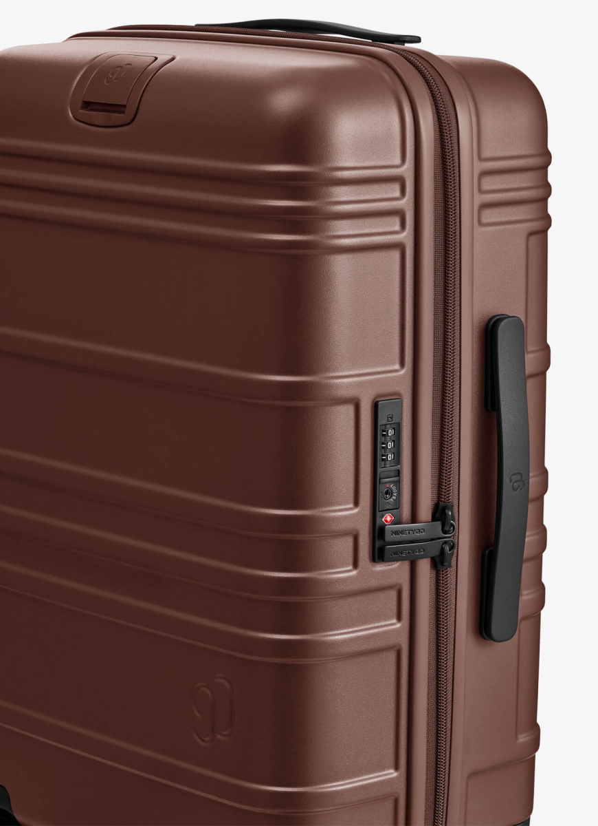 Валіза VnV Travel Modern-65см  Коричнева